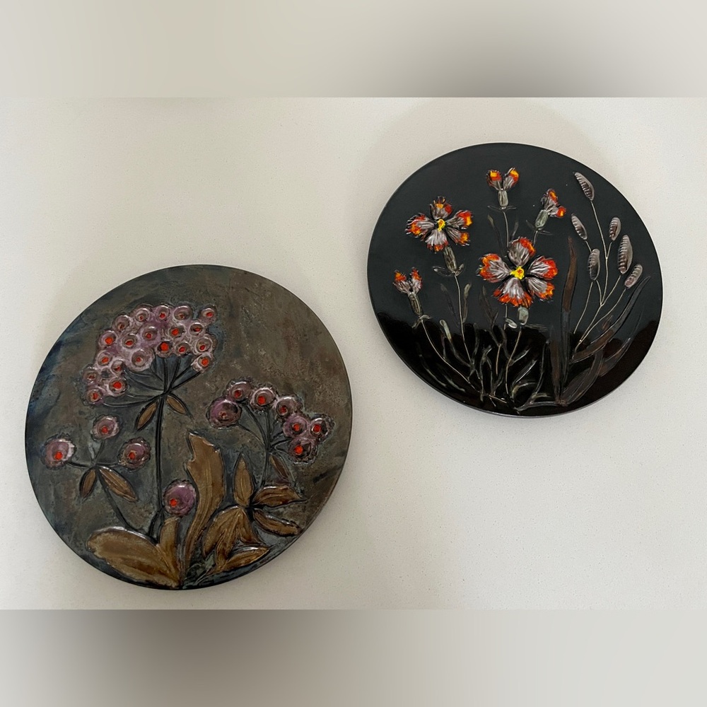 Ruscha Wall Plates Field flowers ceramic